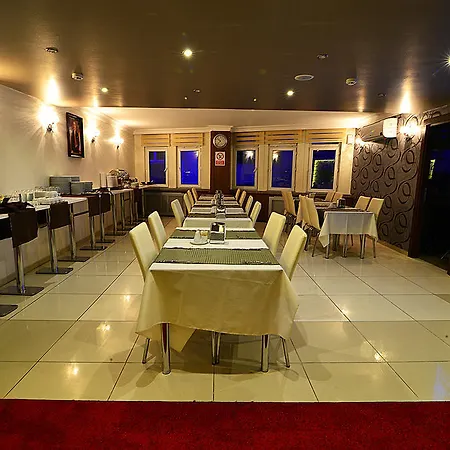 Hotel 59 *